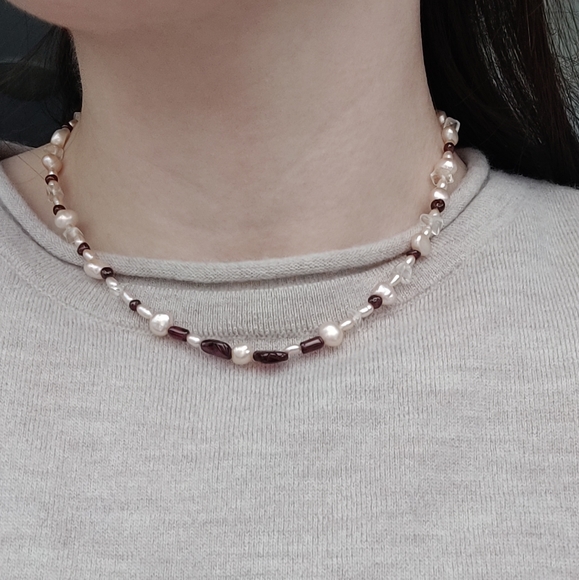 Freshwater pearls handmade choker, beaded necklace. Garnet, Silver hardware - Picture 2 of 4